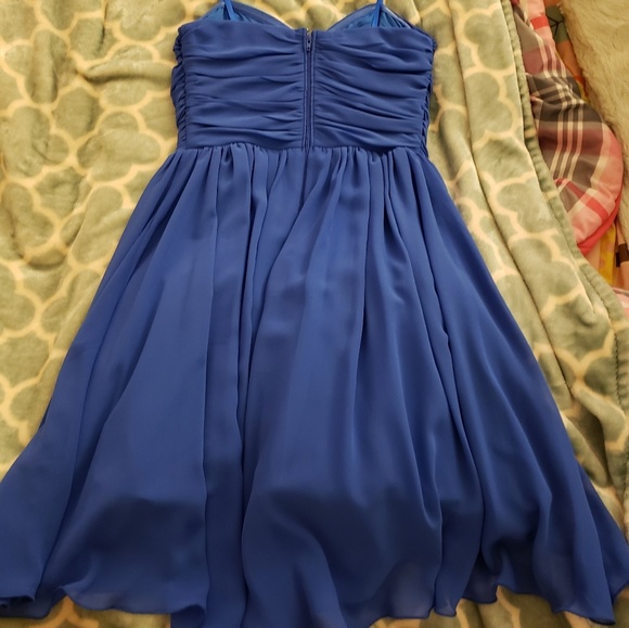Formal Dress - Picture 2 of 3